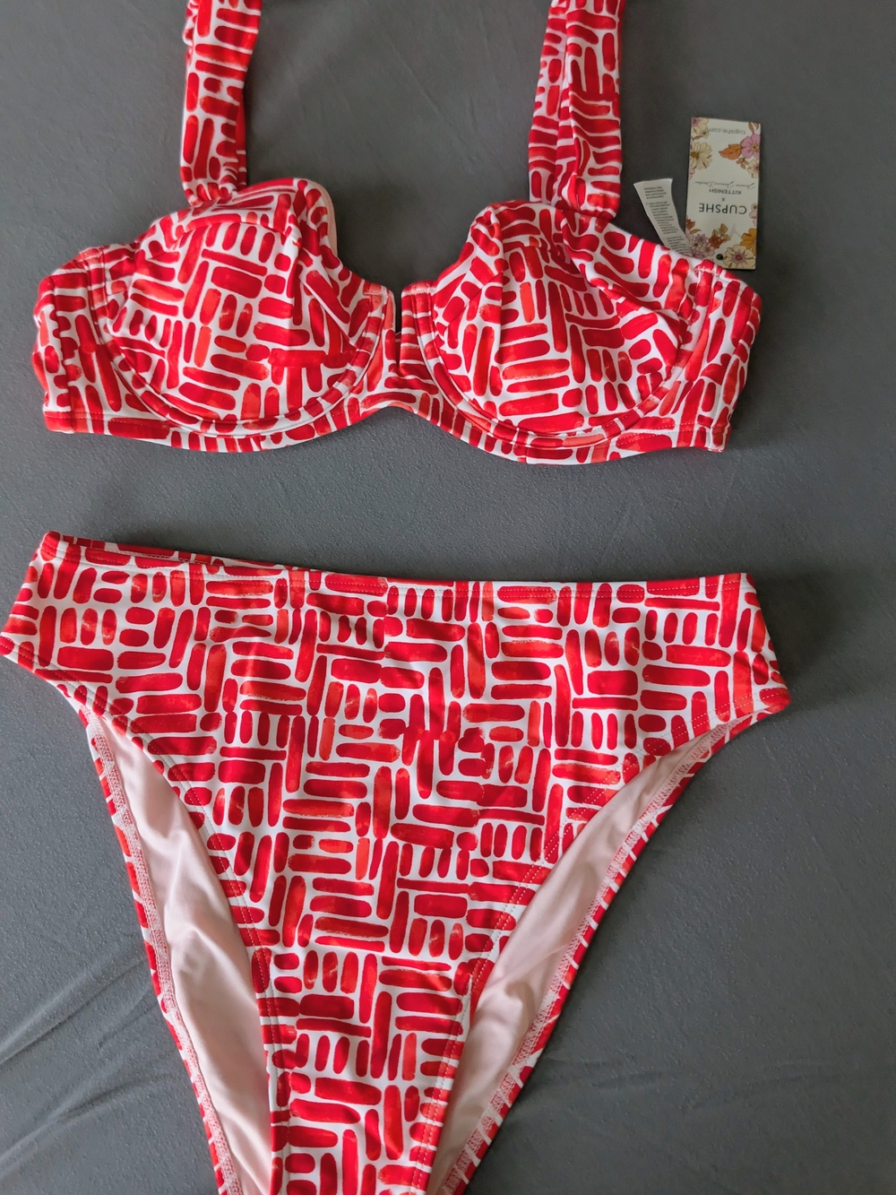 Cupshe Red and White Patterned Underwire Bikini Set